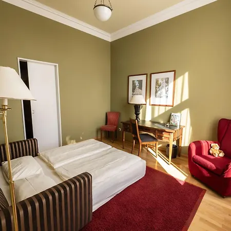 Louisa'S Place-2